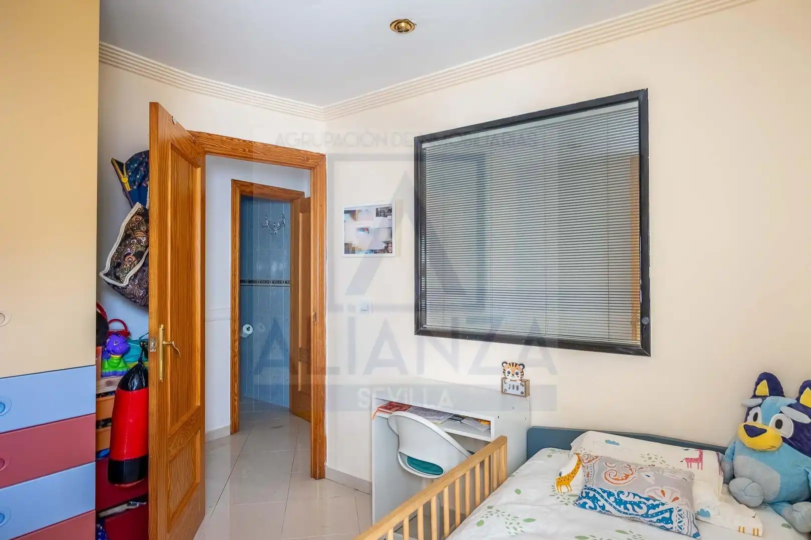 Bedroom of Flat for sale in Camas  with Air Conditioner