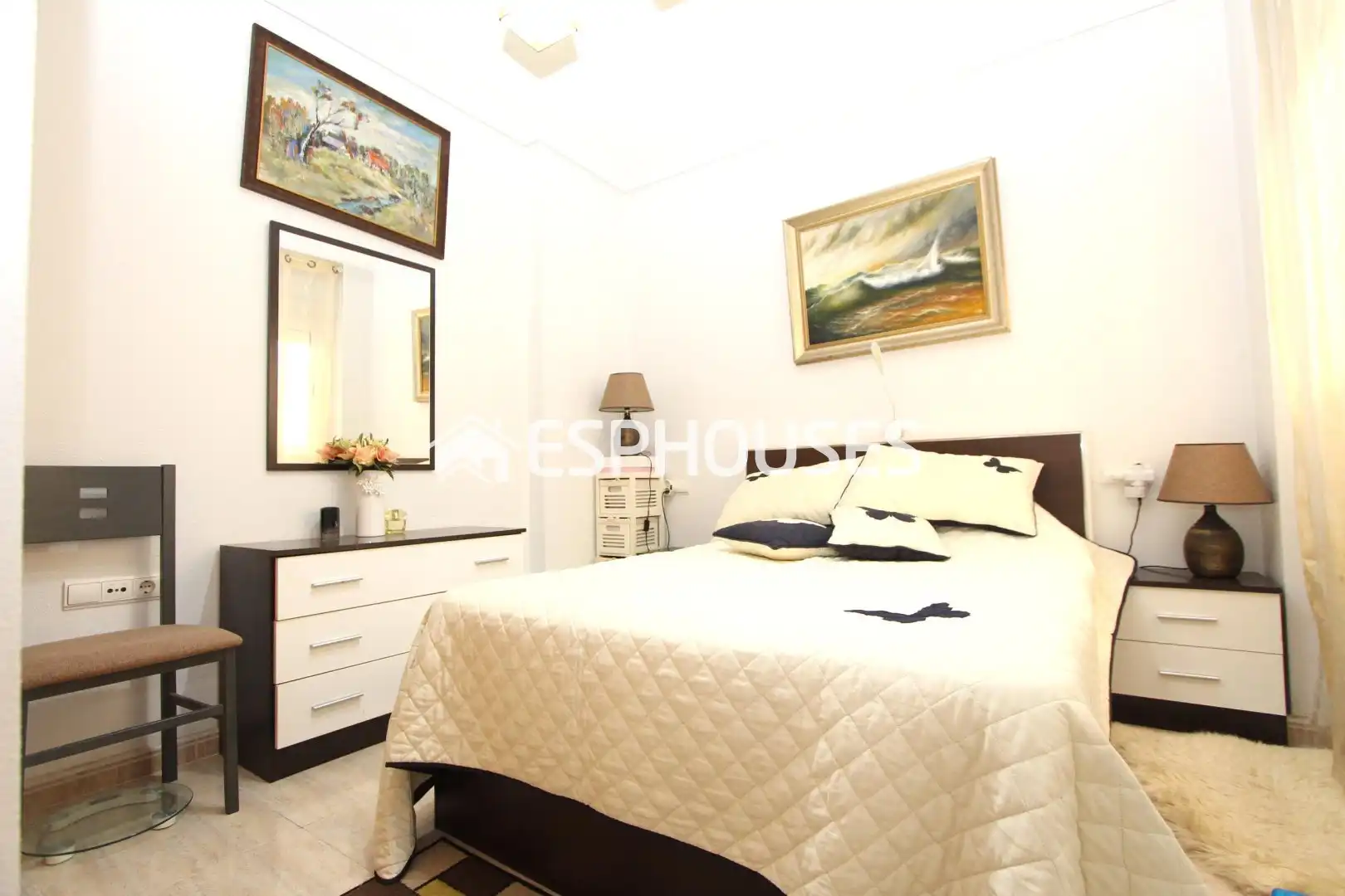 Habitación de Apartamento en venta en Guardamar del Segura con Aire acondicionado, Terraza y Amueblado