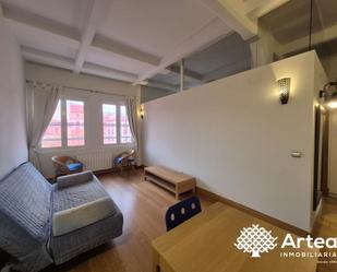 Sala d'estar de Pis de lloguer en Bilbao  amb Calefacció, Forn i Rentadora
