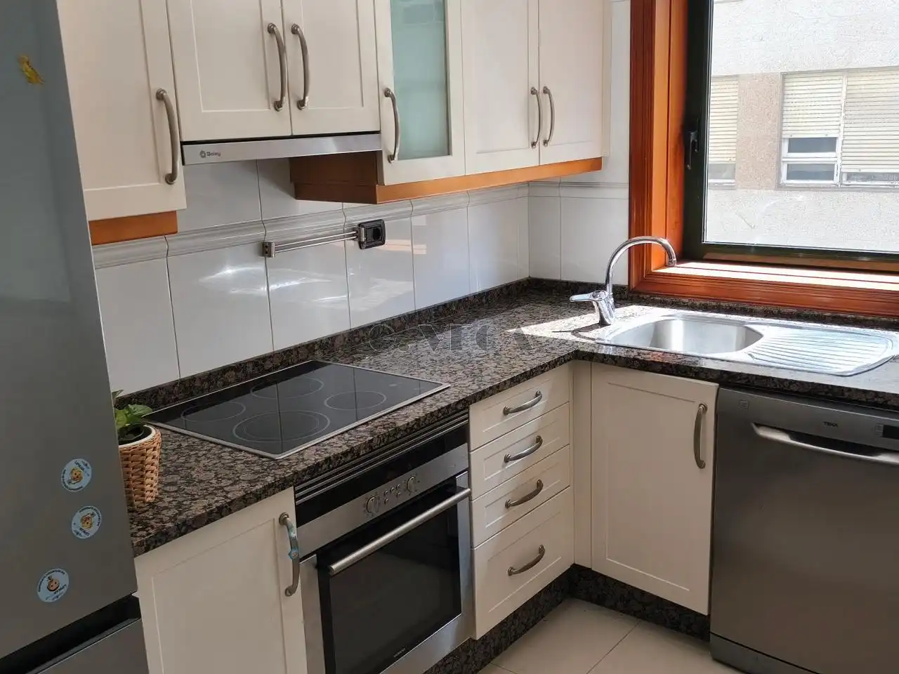 Kitchen of Flat for rent in Vigo   with Heating and Storage room