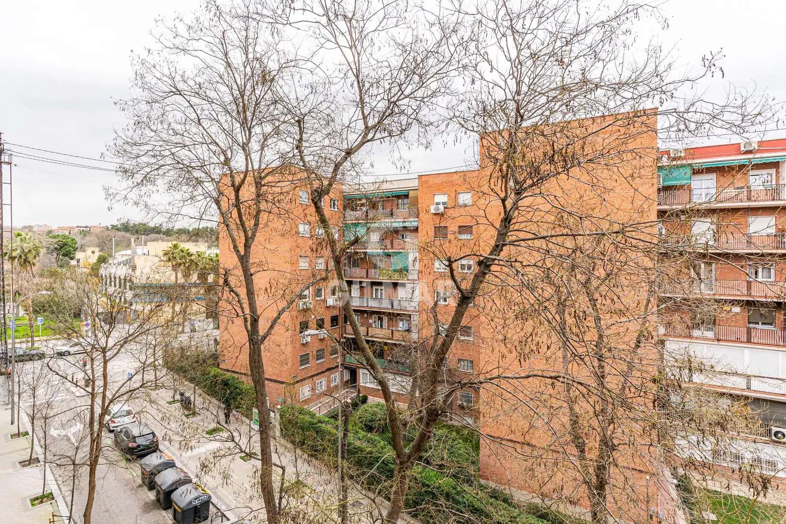 Vista exterior de Piso en venta en Madrid con Calefacción