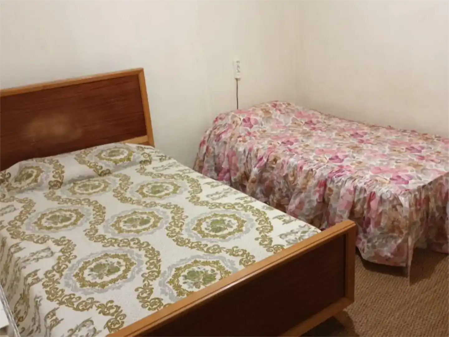 Dormitori de Casa adosada en venda en Puente la Reina de Jaca amb Balcó