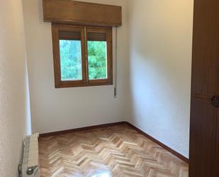 Bedroom of Flat to rent in  Madrid Capital  with Heating, Parquet flooring and Terrace