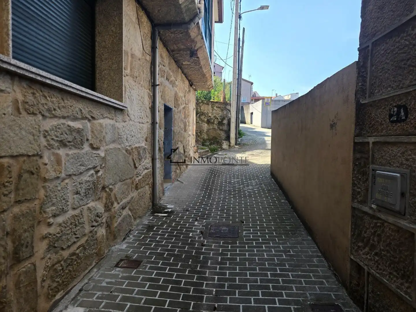 Vista exterior de Casa adosada en venta en Marín con Terraza, Trastero y Balcón