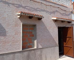 Exterior view of Single-family semi-detached for sale in Alzira