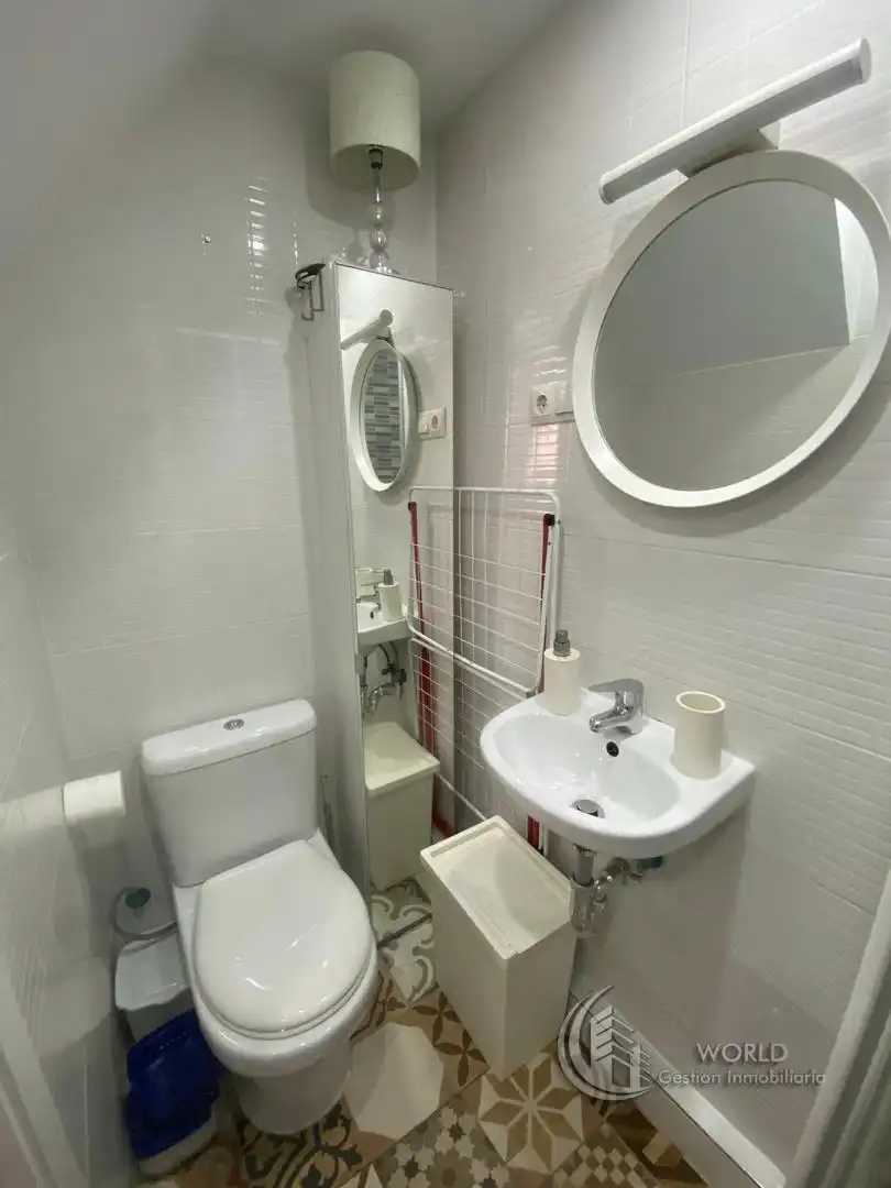 Baño de Piso en venta en Madrid con Aire acondicionado, Calefacción y Amueblado