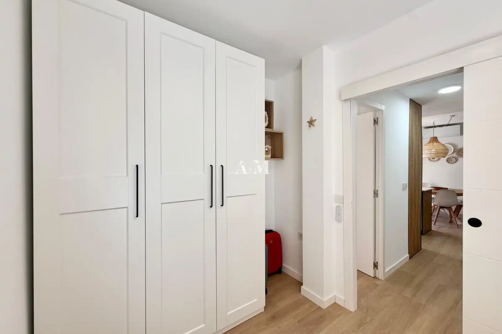 Dormitori de Apartament de lloguer en Torrevieja amb Aire condicionat, Calefacció i Parquet