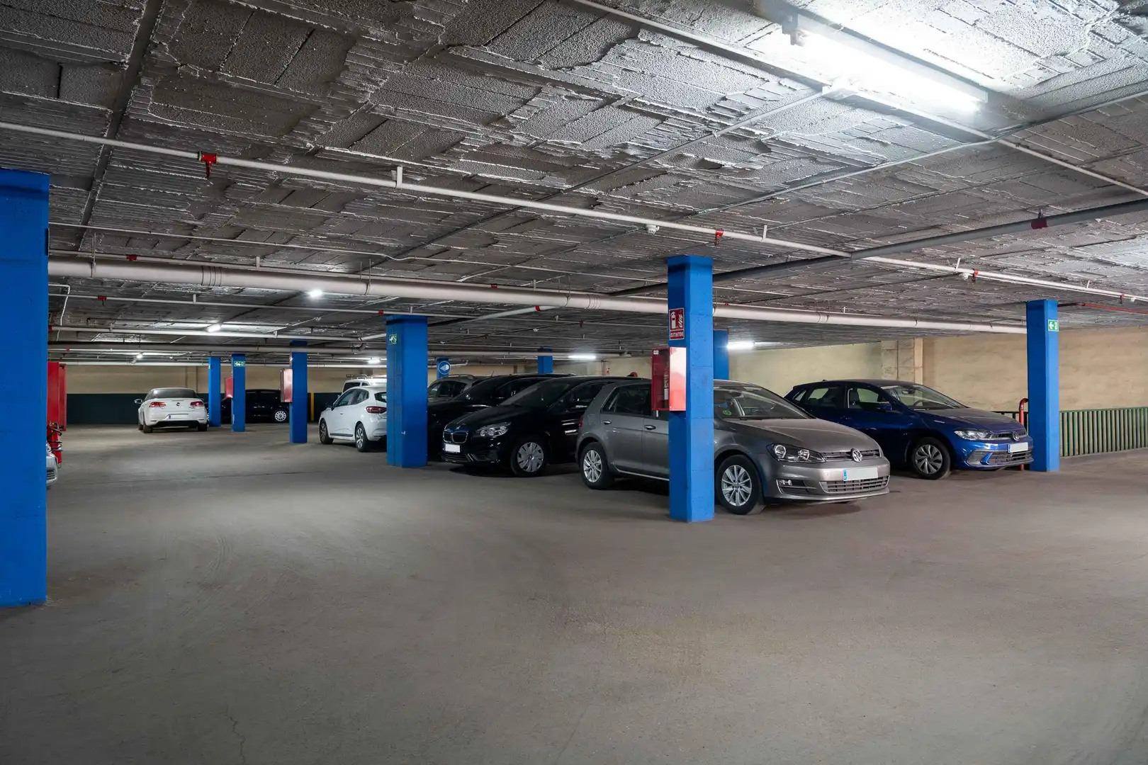 Parking of Garage for rent in Barcelona