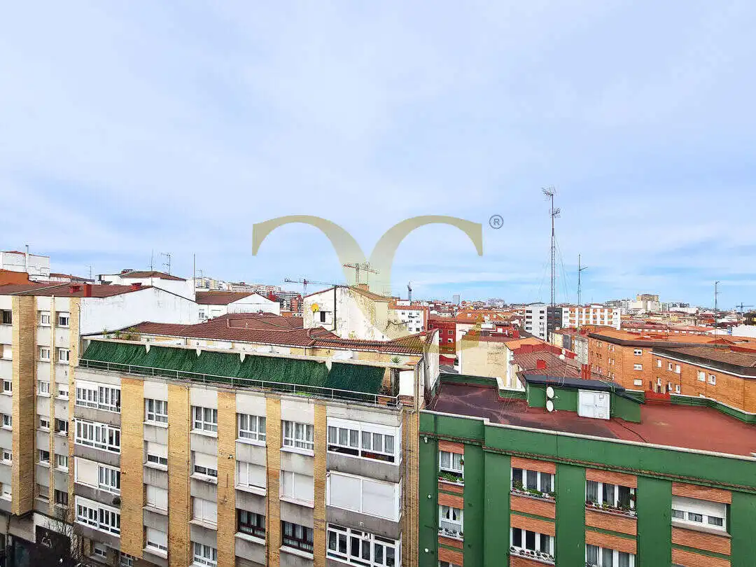 Vista exterior de Piso en venta en Gijón  con Calefacción