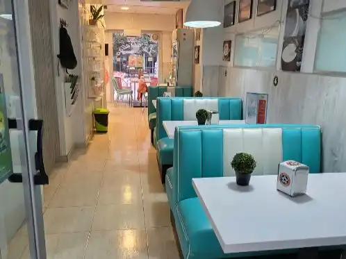 Local comercial en traspaso en Plaza la Concordia 4, imagen 3