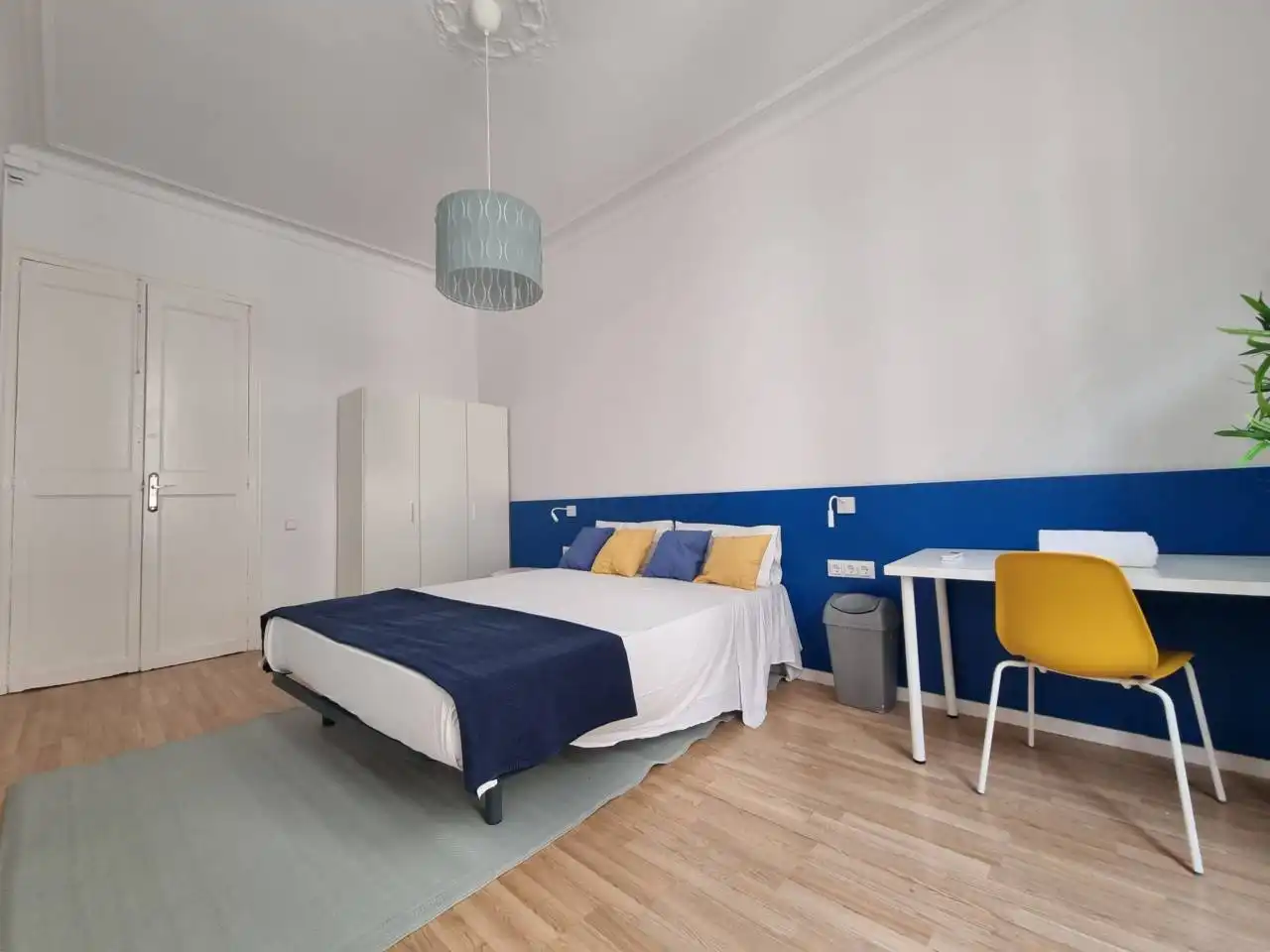 Flat for rent in Calle Ferran, Barri Gòtic