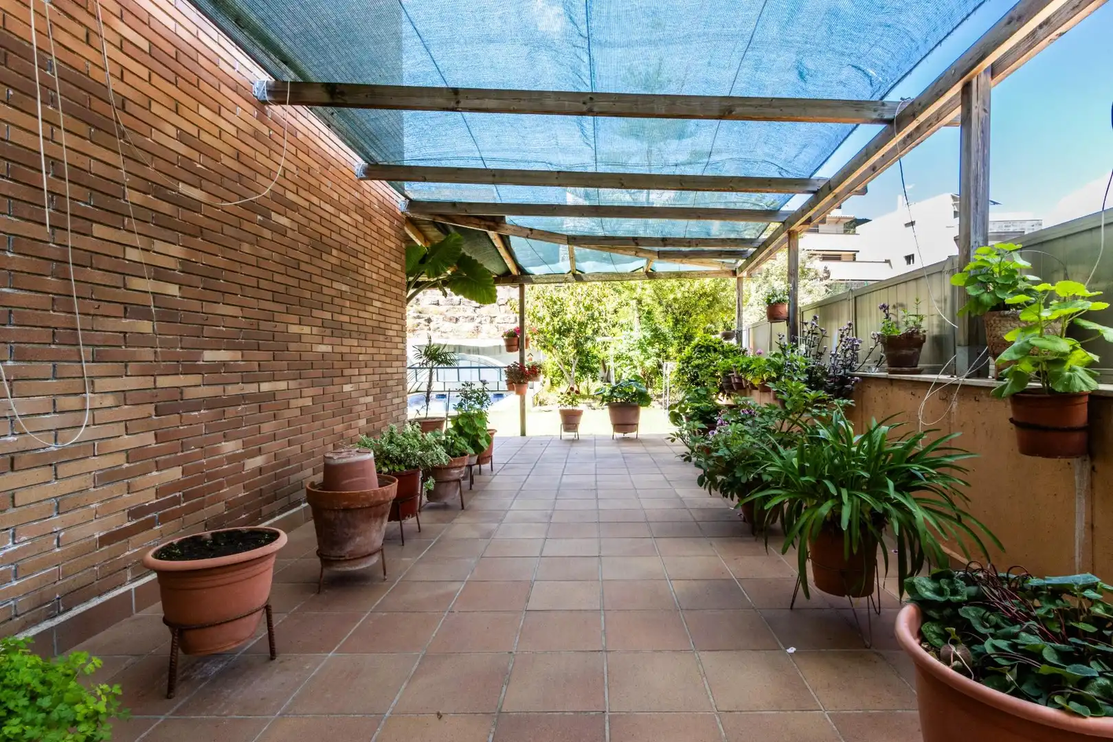 Terrassa de Casa adosada en venda en Castellar del Vallès amb Aire condicionat, Calefacció i Jardí privat