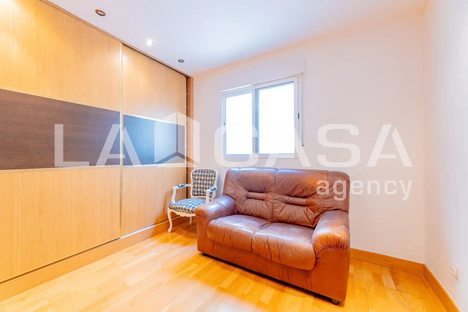 Flat for sale in Carrer d'Abén al Abbar, Albors