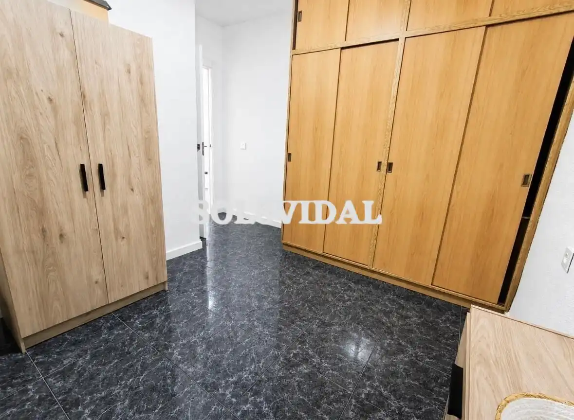 Dormitori de Pis de lloguer en Orihuela amb Calefacció i Moblat