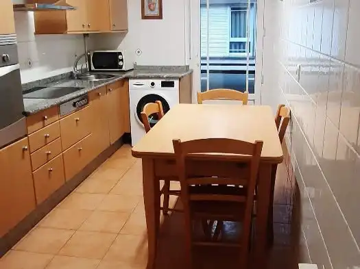 Küche von Wohnung zur Miete in Boiro mit Heizung, Privatgarten und Parkett