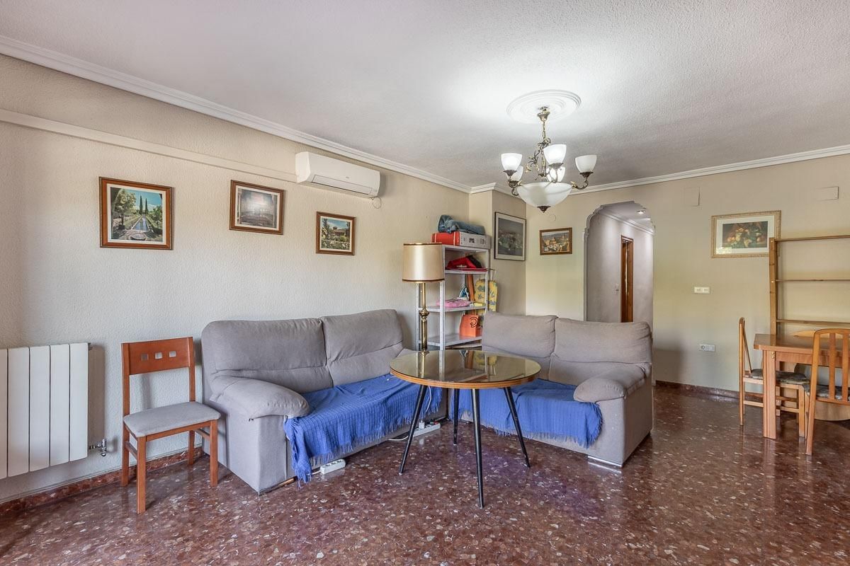 Sala d'estar de Pis en venda en  Granada Capital amb Terrassa