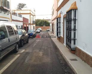 Vista exterior de Residencial en venda en Chiclana de la Frontera