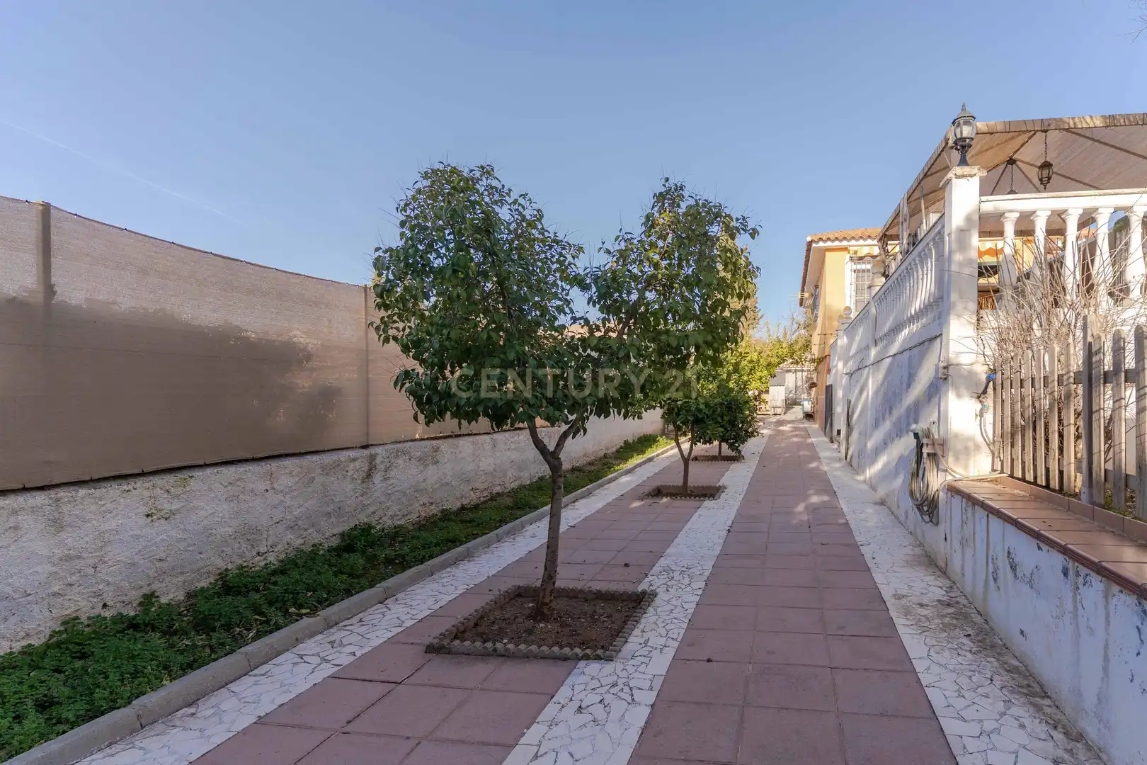 Vista exterior de Casa o chalet en venta en Villa de Otura con Aire acondicionado, Jardín privado y Piscina