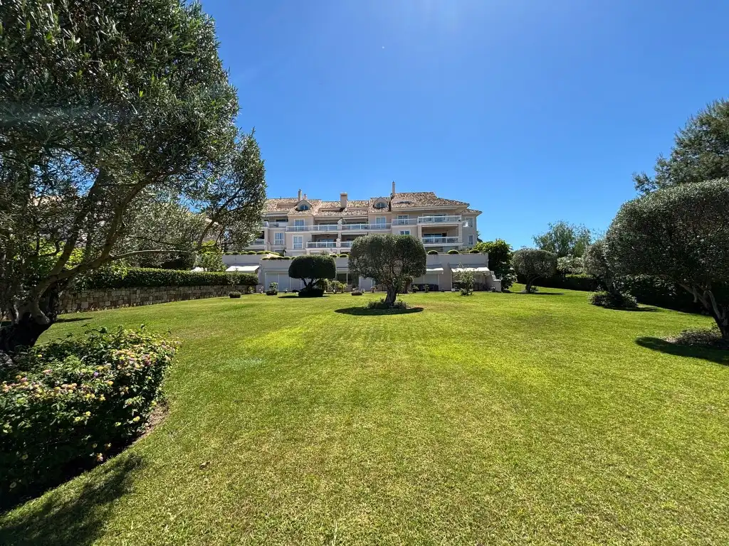 Flat for rent in Camino de Brijan, Bel - Air