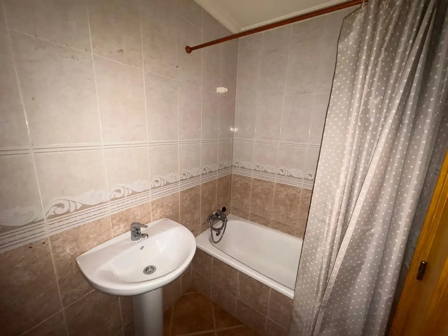 Badezimmer von Wohnungen zum Verkauf in Almoradí
