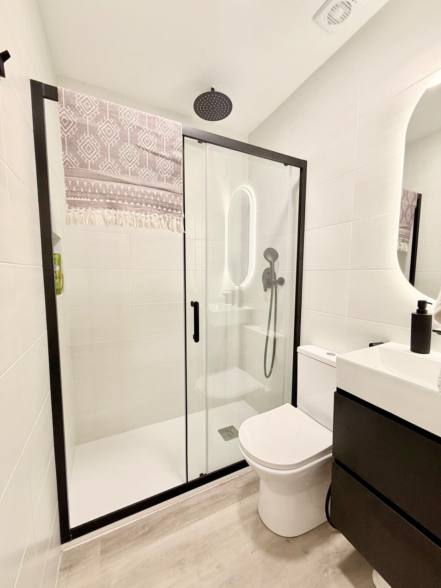Bathroom of Apartment to rent in Cunit  with Terrace