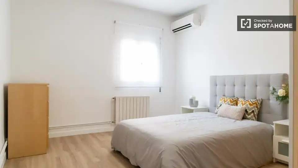 Habitación en Palomeras Bajas