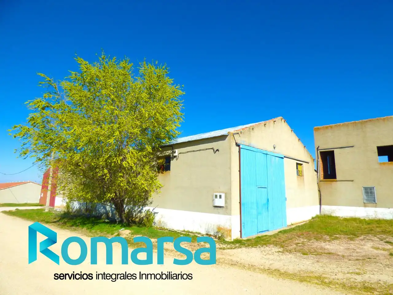 Industrial buildings for sale in Crespos, Ávila