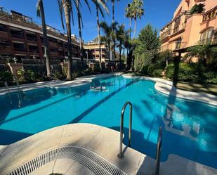 Swimming pool of Flat to rent in Marbella  with Air Conditioner, Heating and Terrace