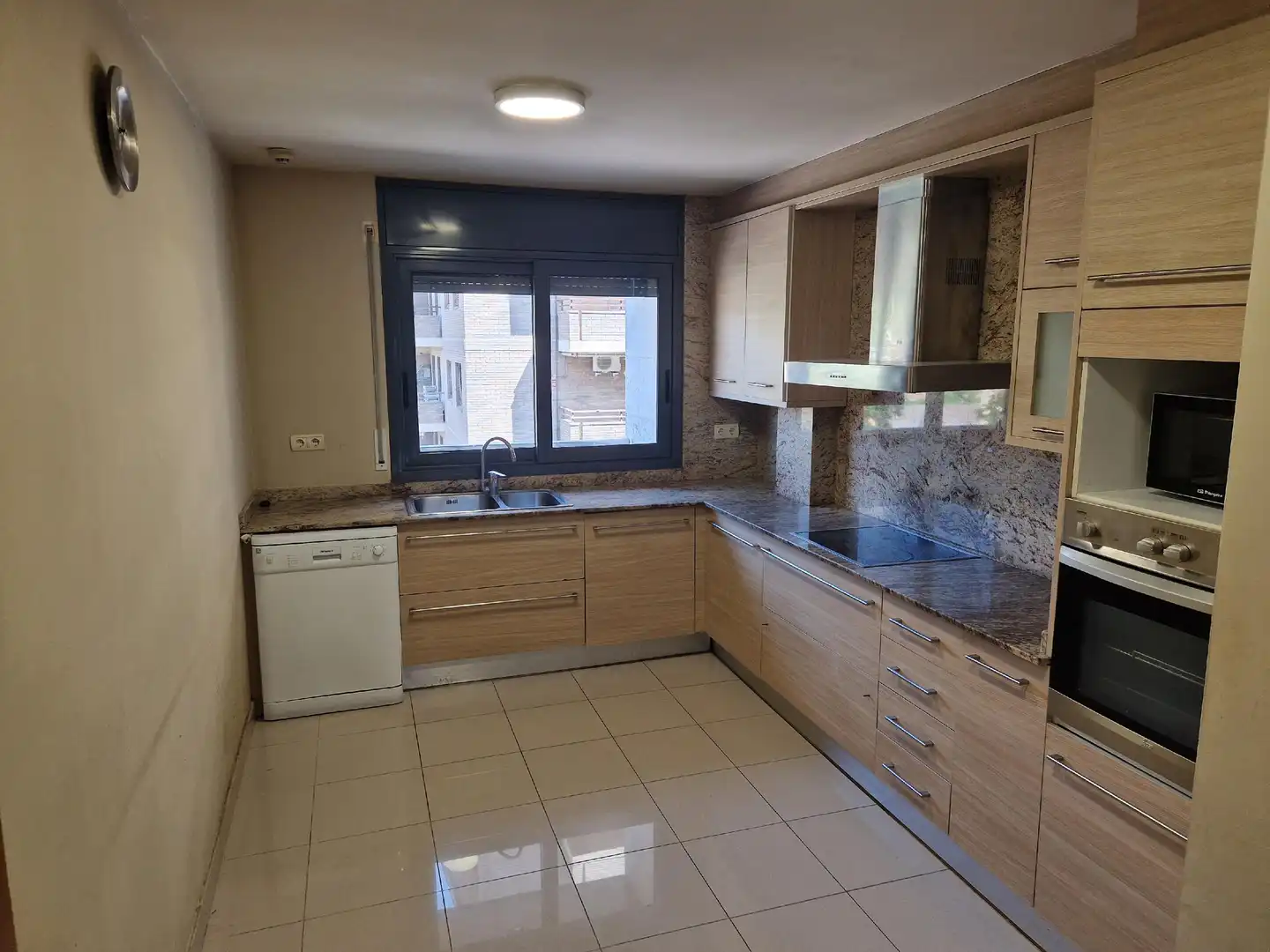 Kitchen of Flat for sale in Lleida  with Air Conditioner, Heating and Terrace