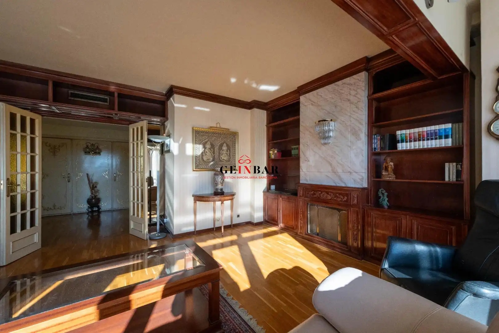 Wohnzimmer von Wohnung zum Verkauf in Barcelona mit Klimaanlage, Heizung und Privatgarten
