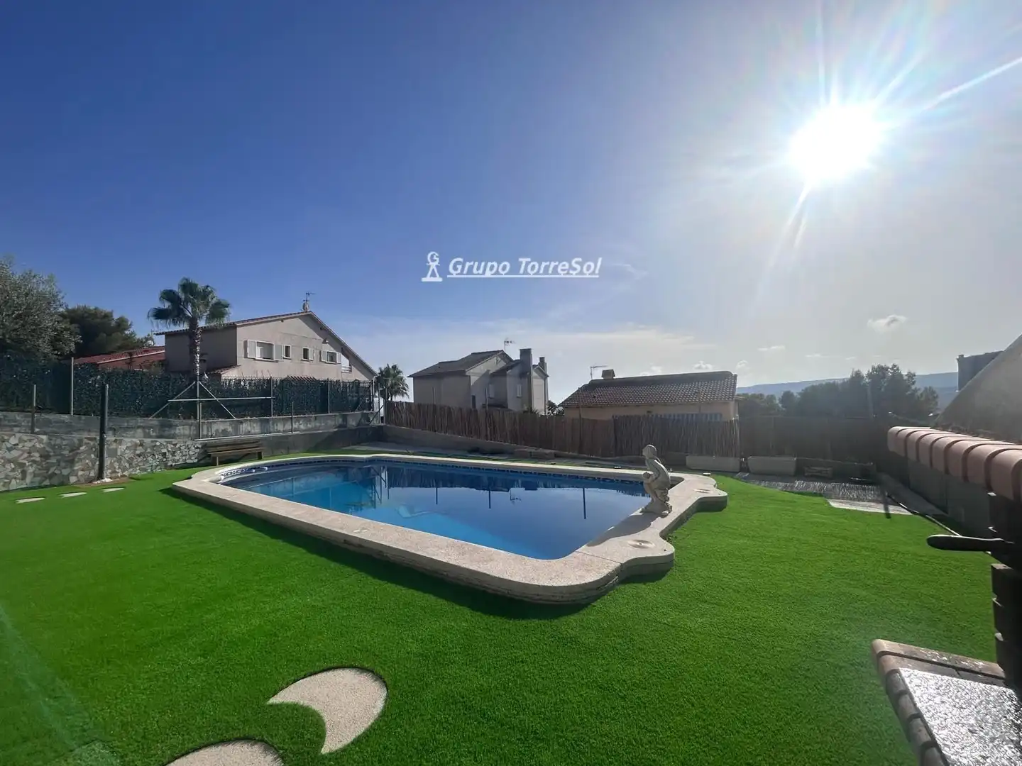 Piscina de Casa o chalet en venta en El Vendrell con Calefacción, Terraza y Trastero