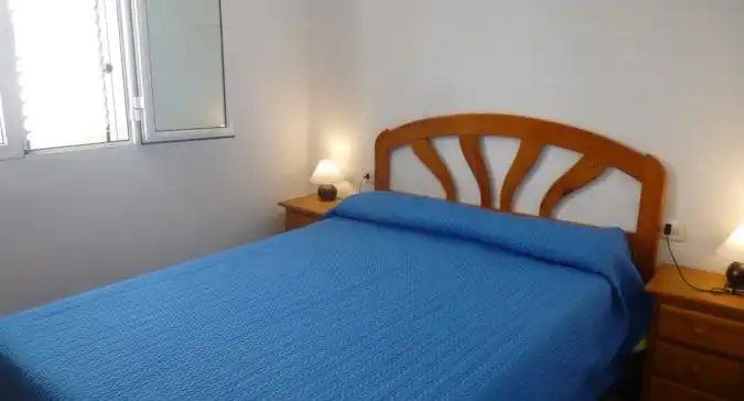 Apartamento de alquiler en Carrer de l'Almirall Roger de Llúria, Oliva Playa