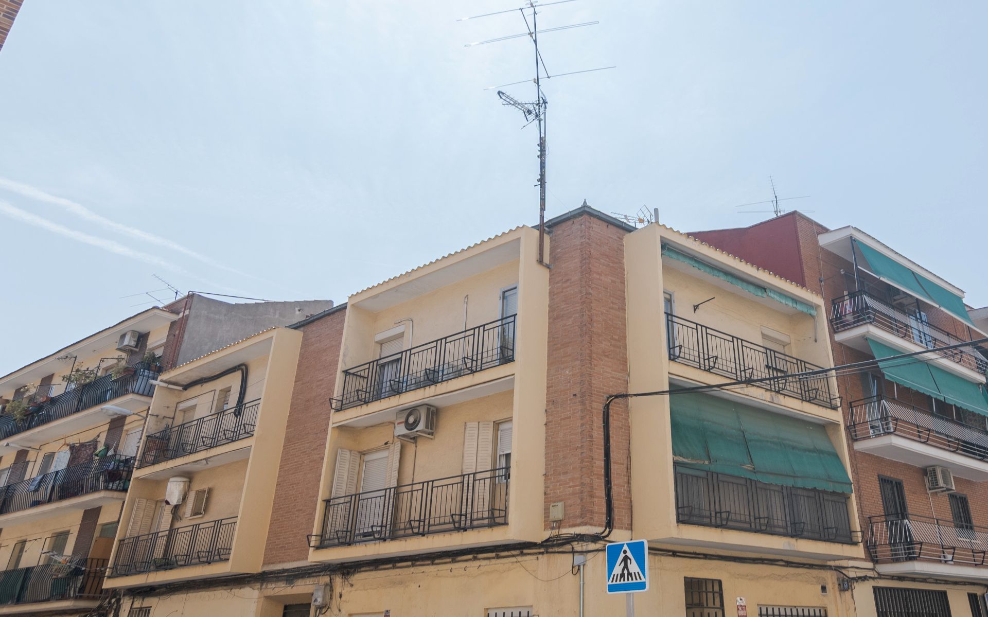 Exterior view of Flat for sale in  Madrid Capital  with Air Conditioner, Heating and Furnished