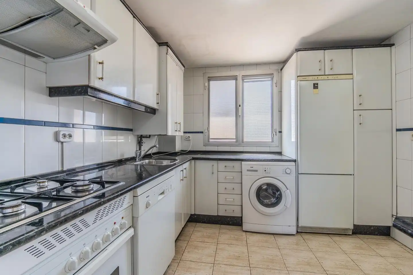 Cocina de Piso en venta en Alcorcón con Calefacción