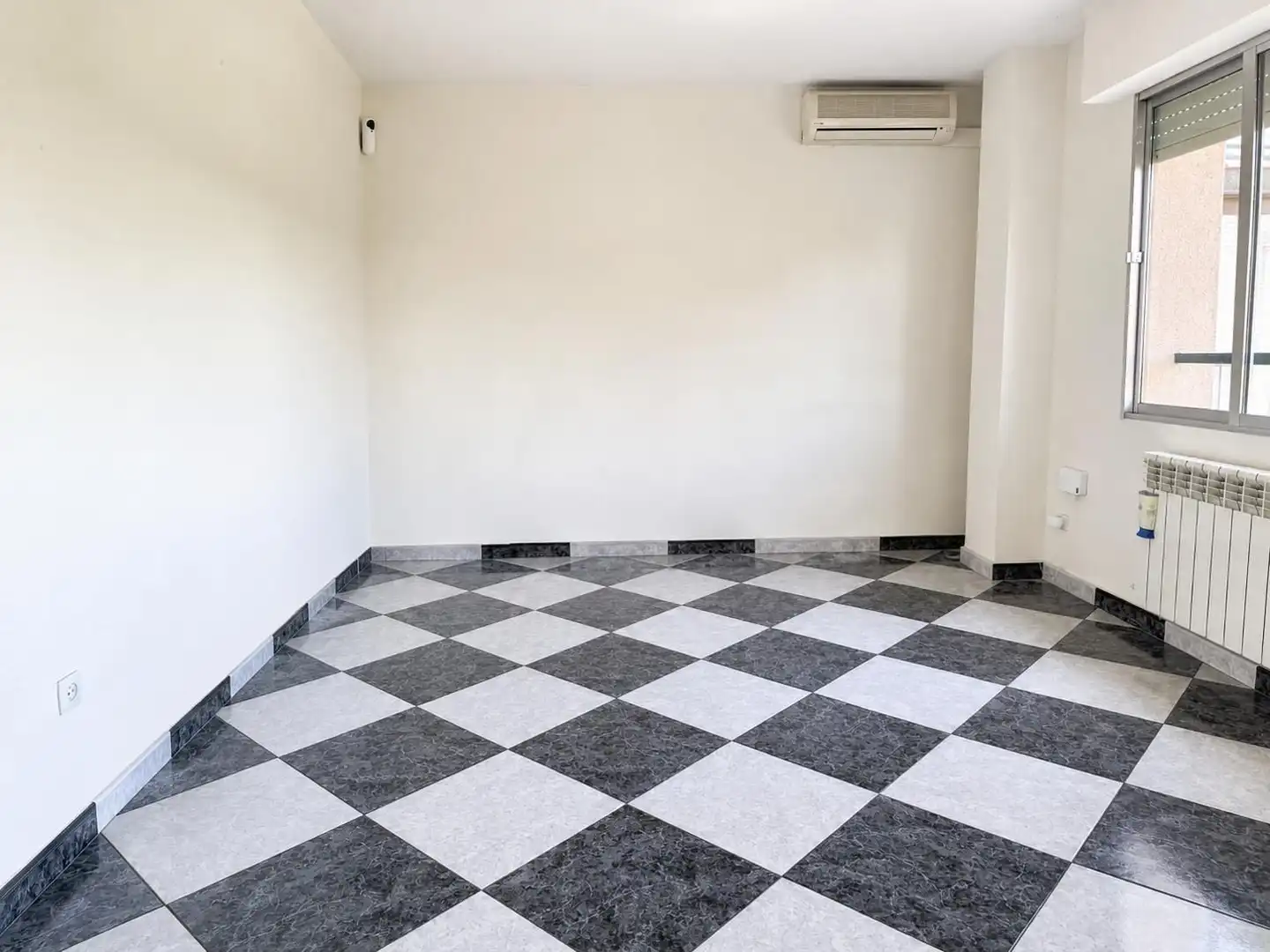Piso en venta en Madrid con Aire acondicionado, Calefacción y Terraza