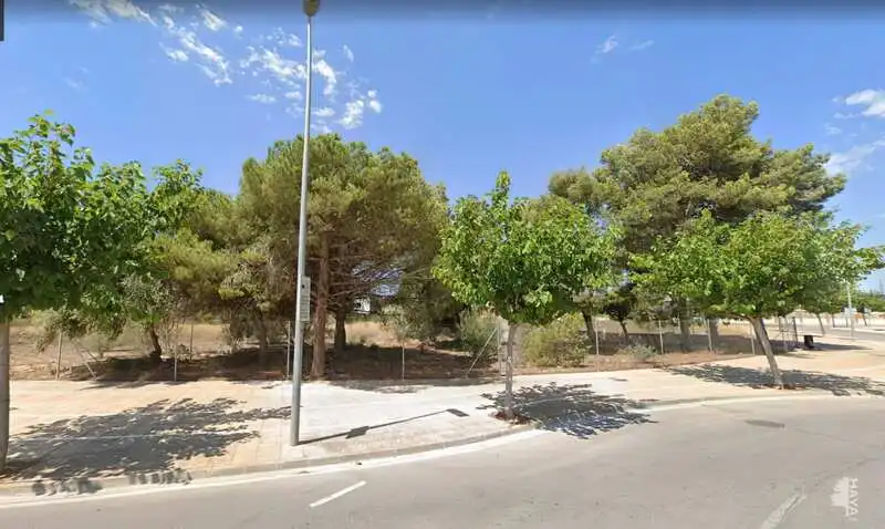 Terreno rustico in vendita a Centro Comercial - Capsades -  Hospital