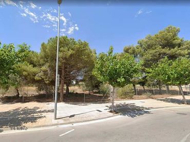 Terreno rustico in vendita a Centro Comercial - Capsades -  Hospital