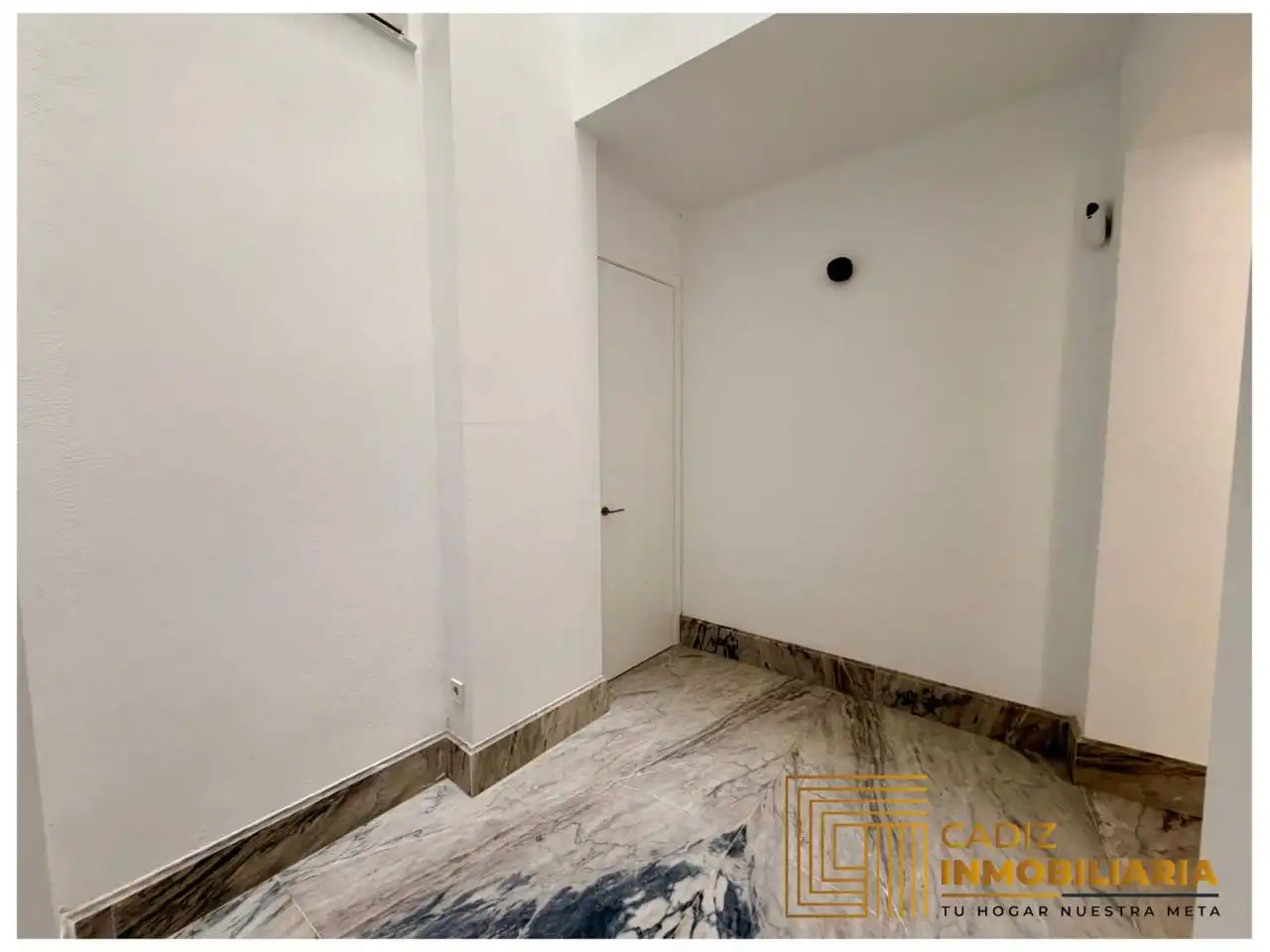 Piso en venta en Cádiz con Aire acondicionado y Amueblado