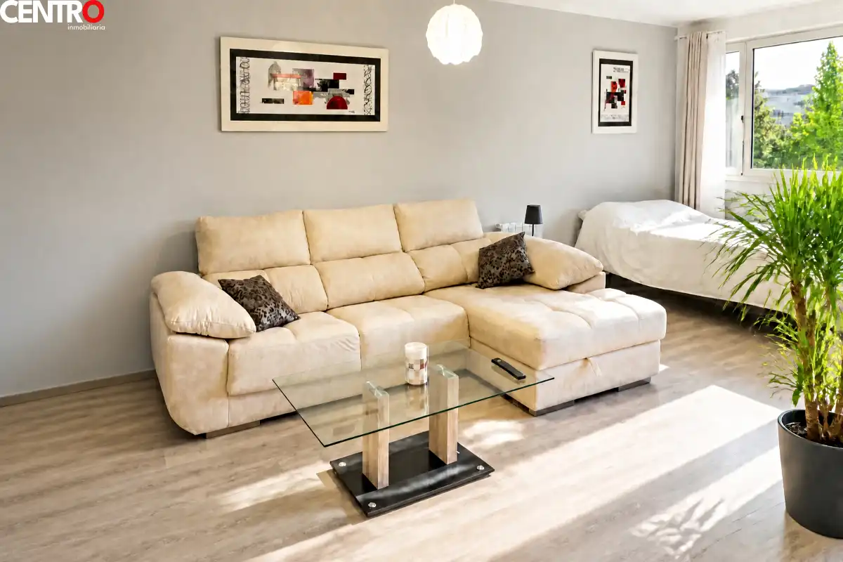 Wohnzimmer von Wohnung zum Verkauf in Granada mit Klimaanlage, Heizung und Privatgarten