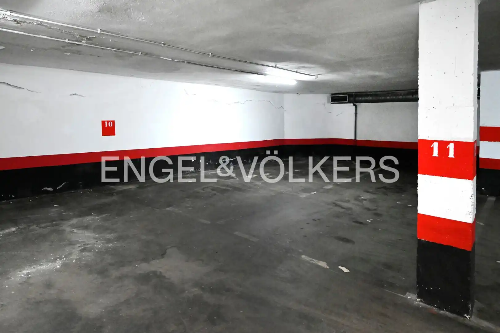 Parkplatz von Maisonette zur Miete in Santander mit Heizung, Privatgarten und Parkett
