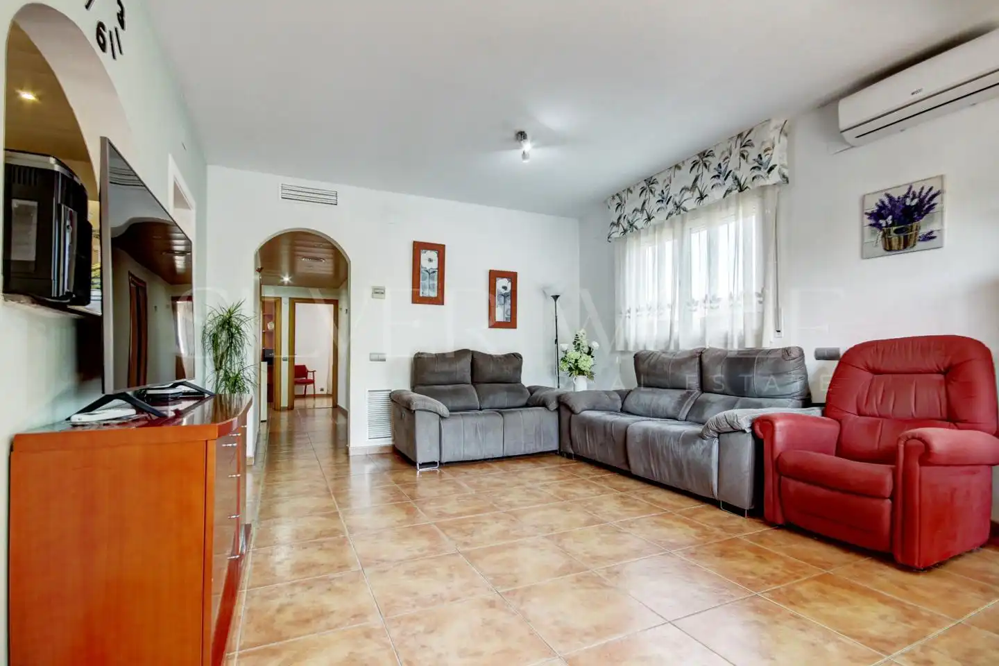 Sala de estar de Casa o chalet en venta en El Vendrell con Aire acondicionado, Calefacción y Jardín privado