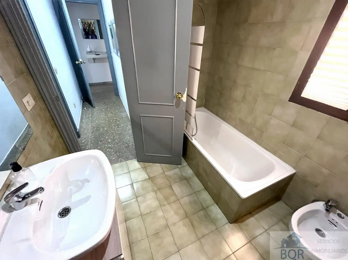 Baño de Piso de alquiler en Jerez de la Frontera con Aire acondicionado, Terraza y Amueblado