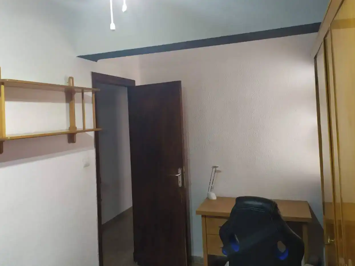 Flat for rent in Moncada  with Air Conditioner