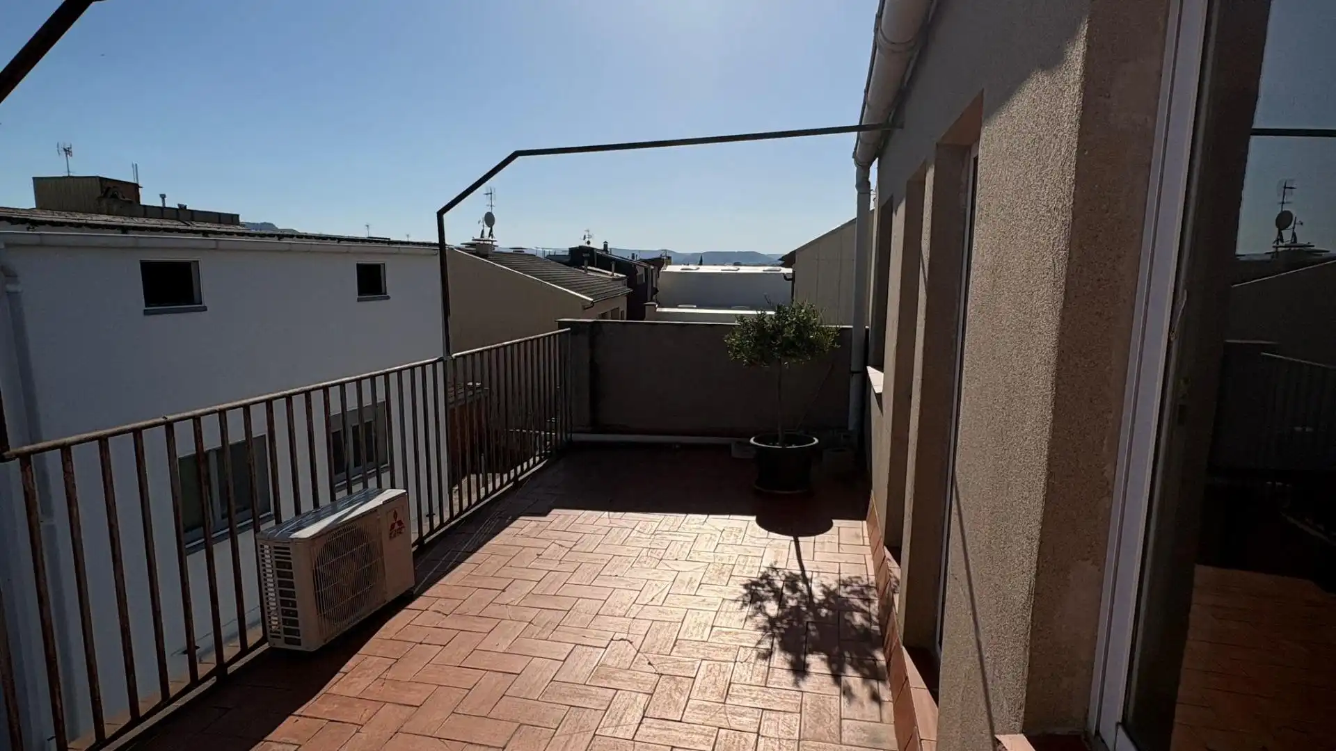Terraza de Piso en venta en Òdena con Parquet