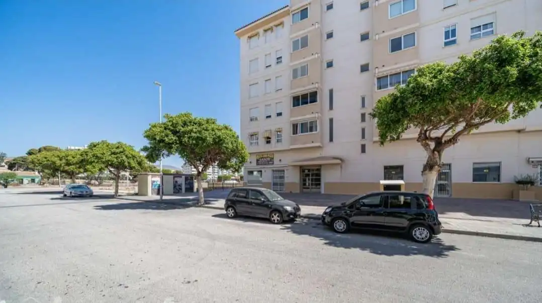 Vista exterior de Piso en venta en Villajoyosa / La Vila Joiosa con Aire acondicionado y Terraza
