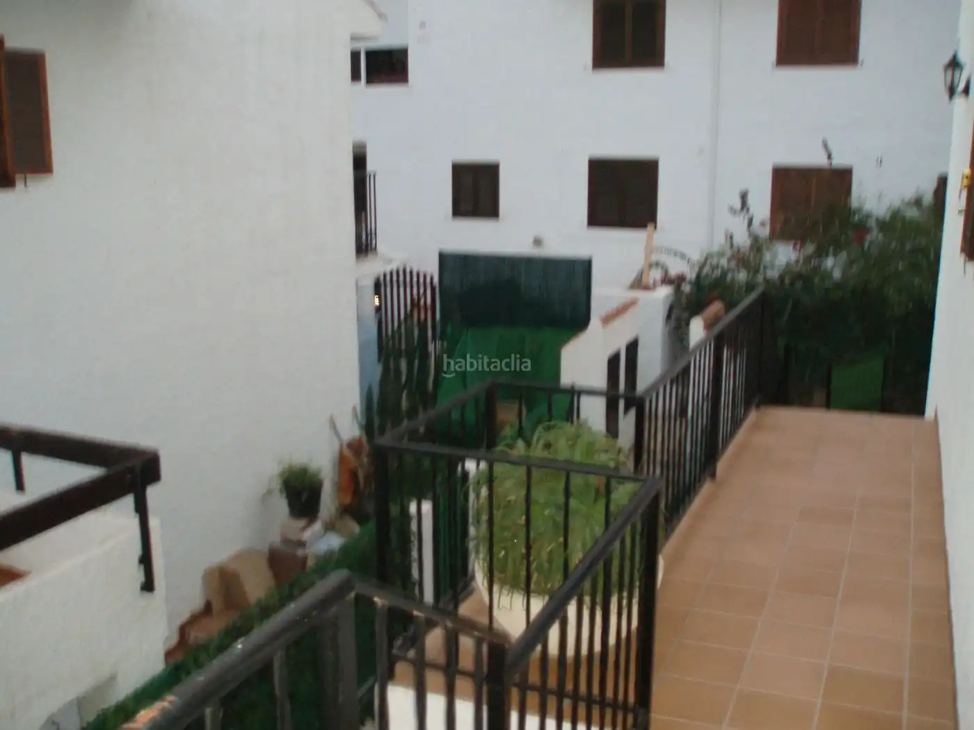 Adosado con piscina en venta en Calle Mislata 6