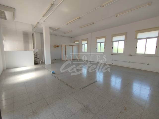 Oficina en Venta en Els Molins