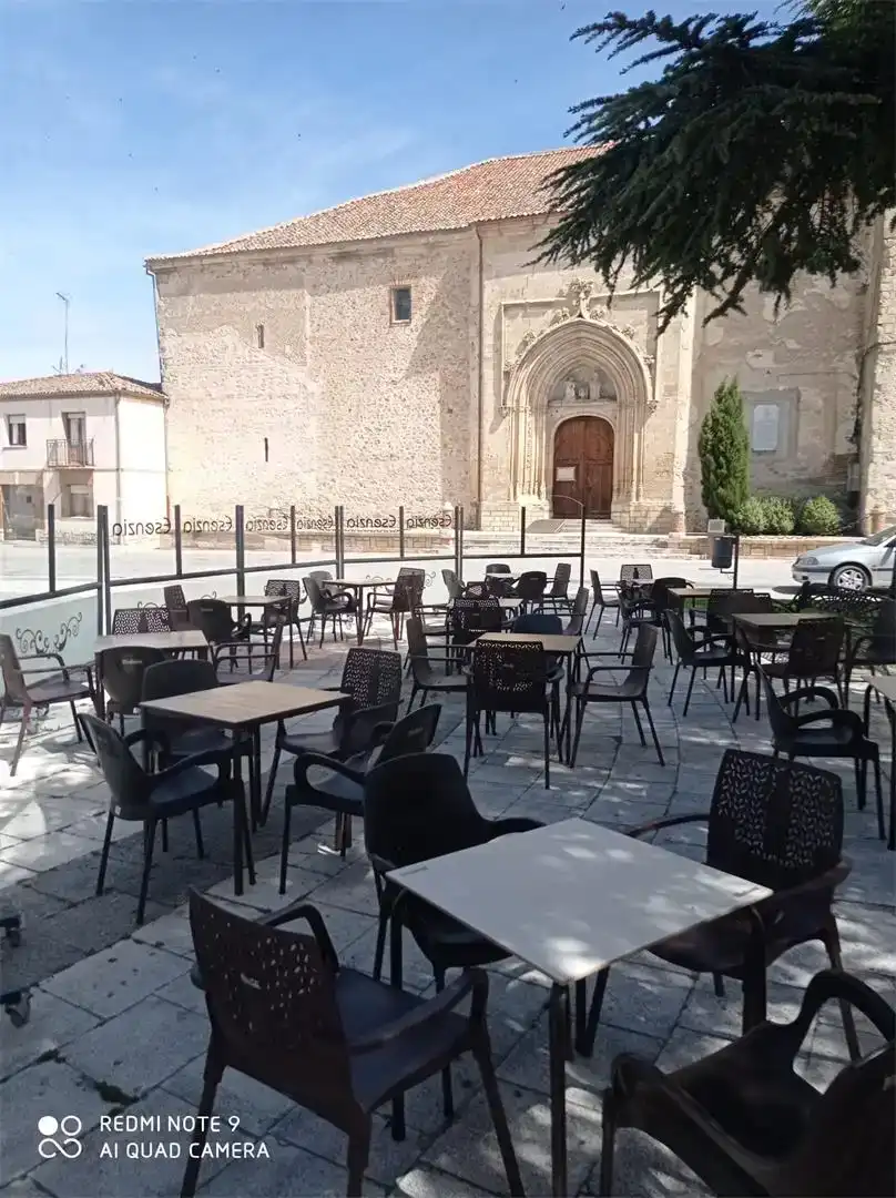 Terrassa de Local en venda en Aguilafuente, Segovia