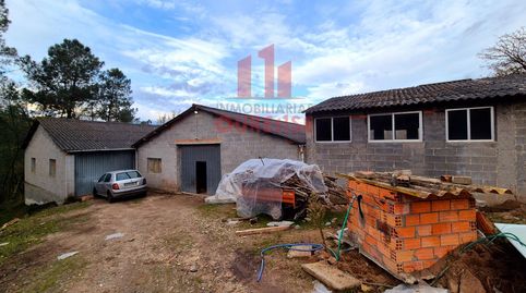 Foto 4 von Fabrikhallen zum Verkauf in Amoeiro, Ourense