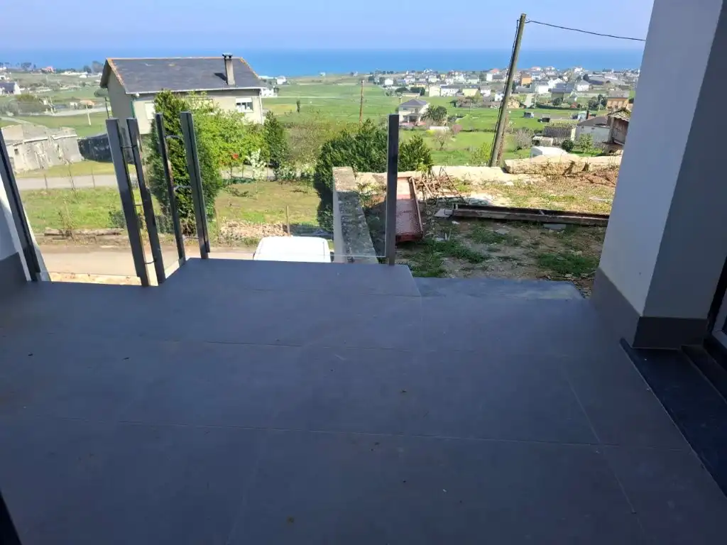 Terrassa de Casa o xalet en venda en Foz amb Jardí privat, Terrassa i Traster